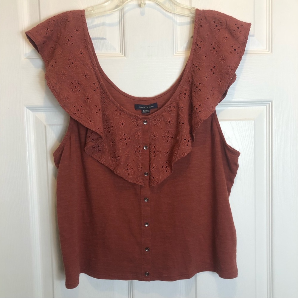 American Eagle Outfitter Eyelet Collar Sleeveless Blouse. Size XL